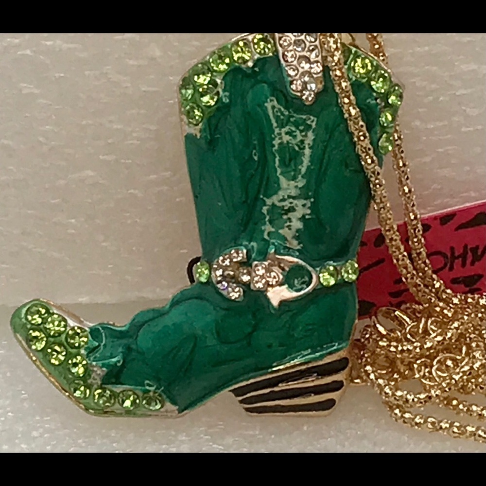 Cowboy/Cowgirl Boot Pendant.(similar to B Johnson style)